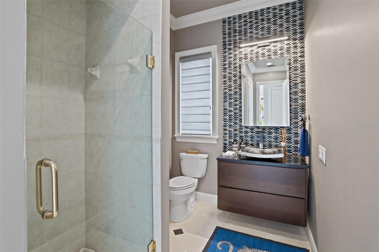 Image 34 of 64 For 5907 Bayview Circle S