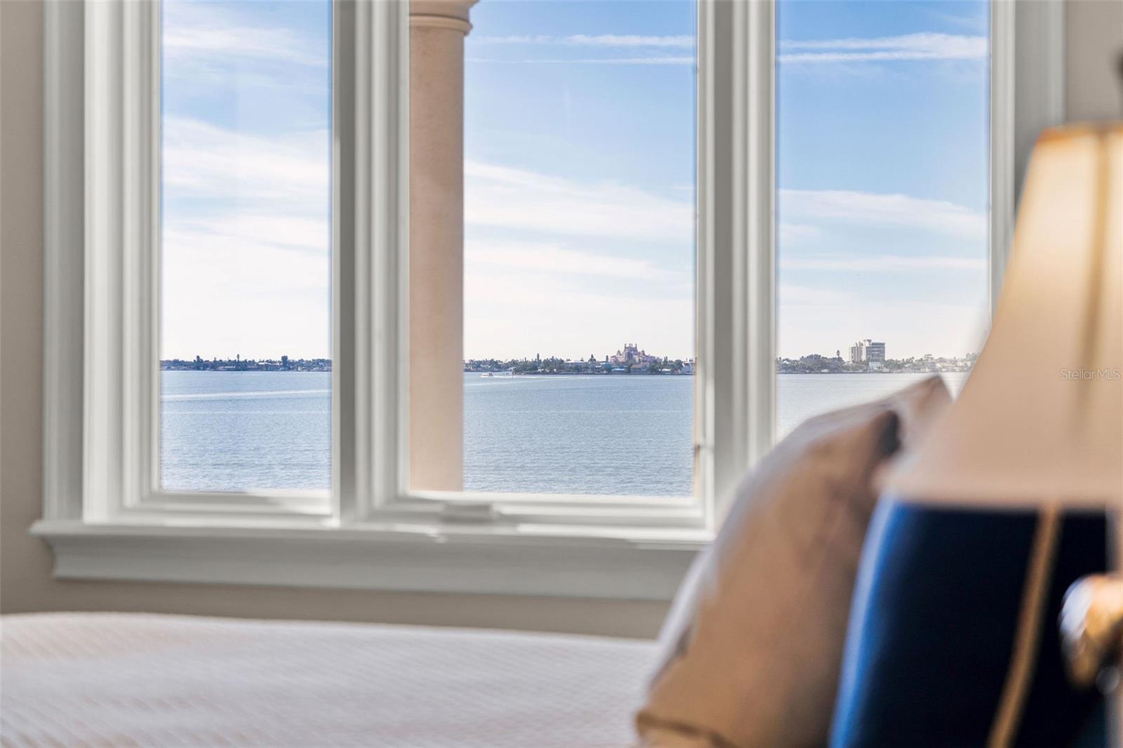 Image 39 of 64 For 5907 Bayview Circle S