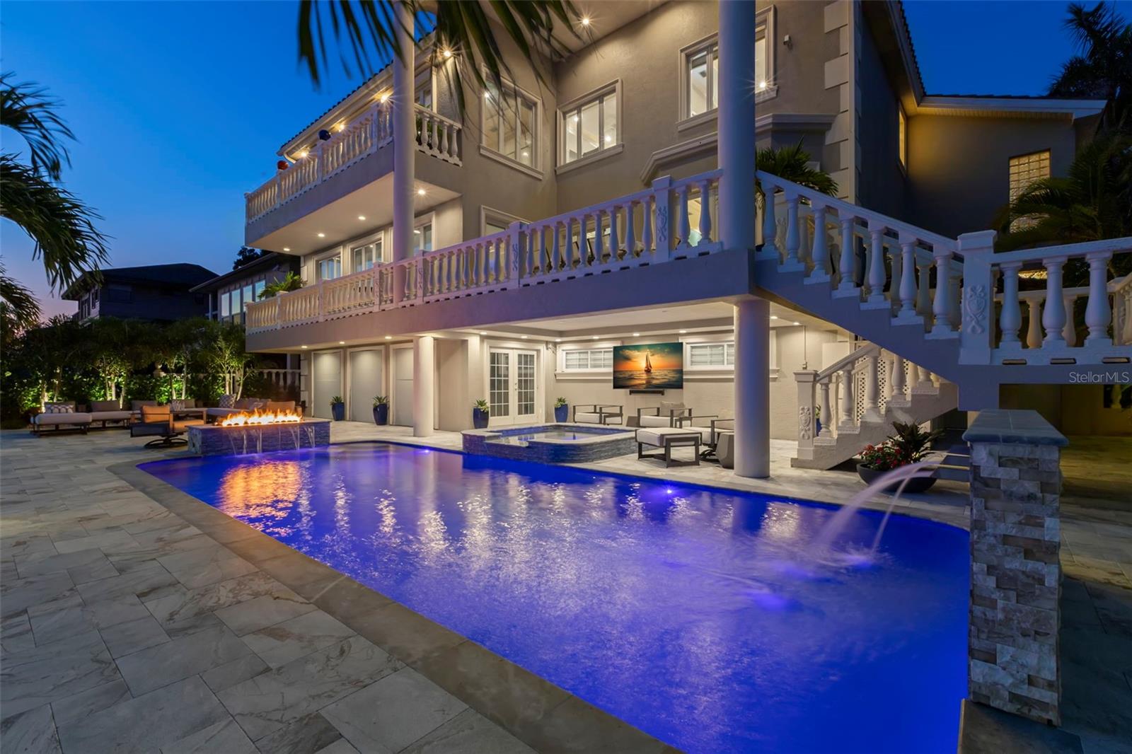 Image 4 of 64 For 5907 Bayview Circle S