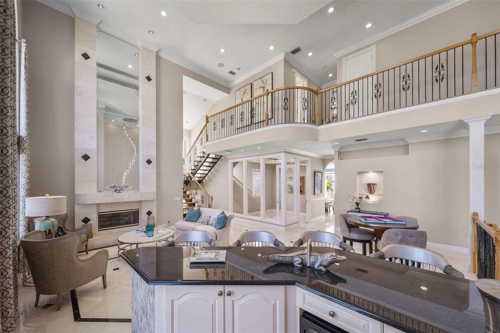 Image 43 of 64 For 5907 Bayview Circle S