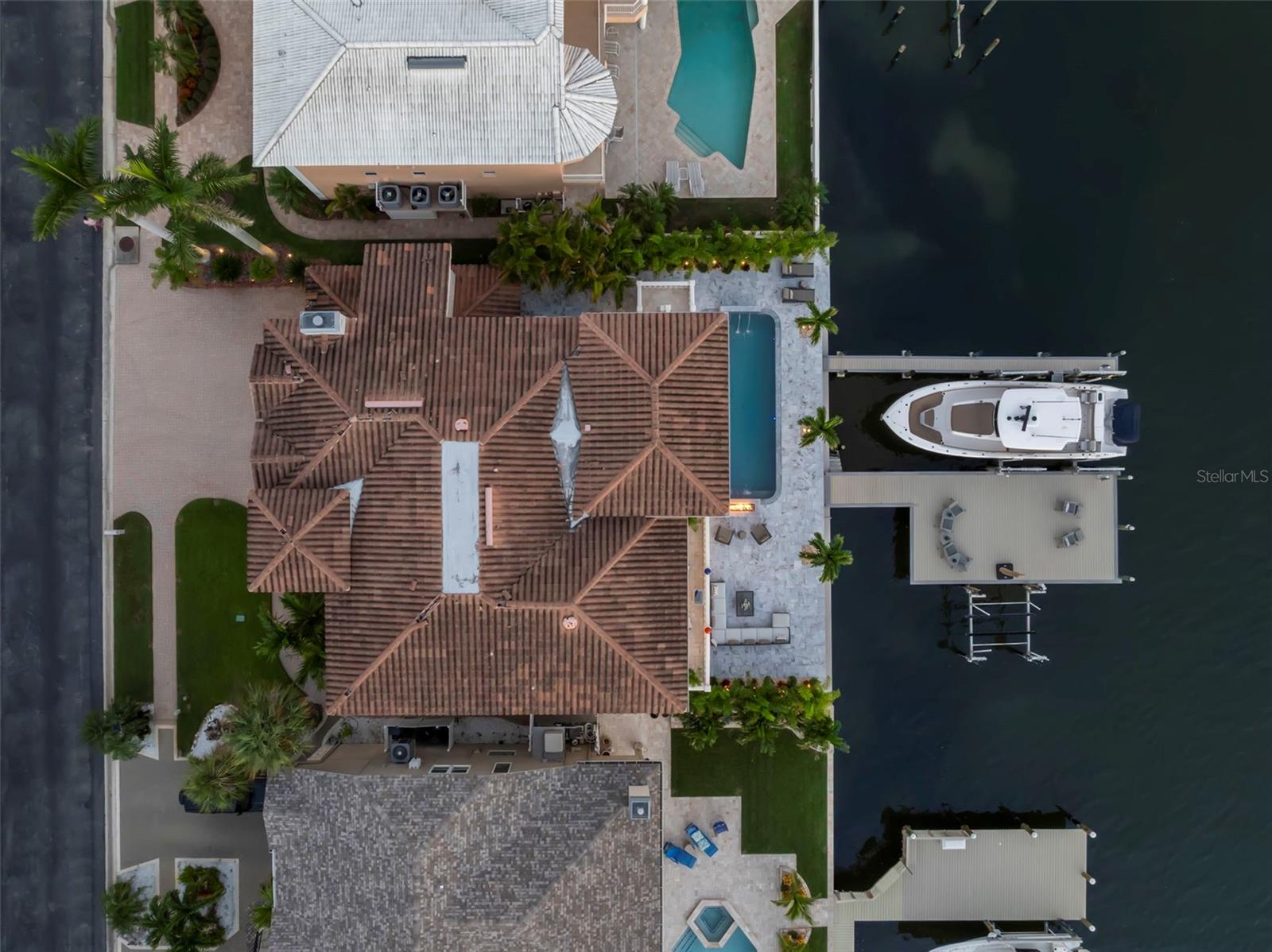 Image 63 of 64 For 5907 Bayview Circle S