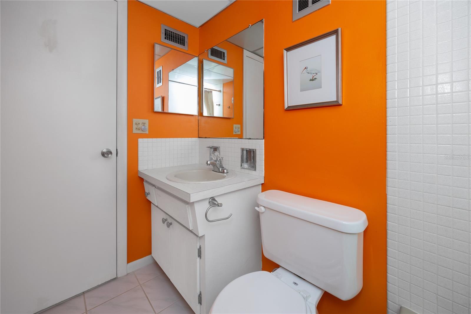 Image 32 of 47 For 1303 Hercules Avenue 28