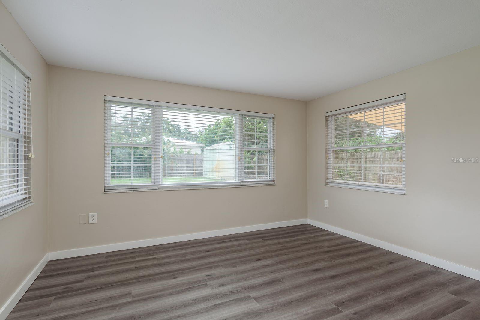 Image 14 of 39 For 2013 Princeton Avenue