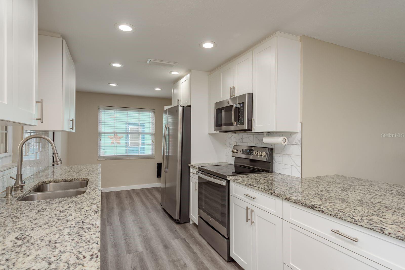 Image 8 of 39 For 2013 Princeton Avenue
