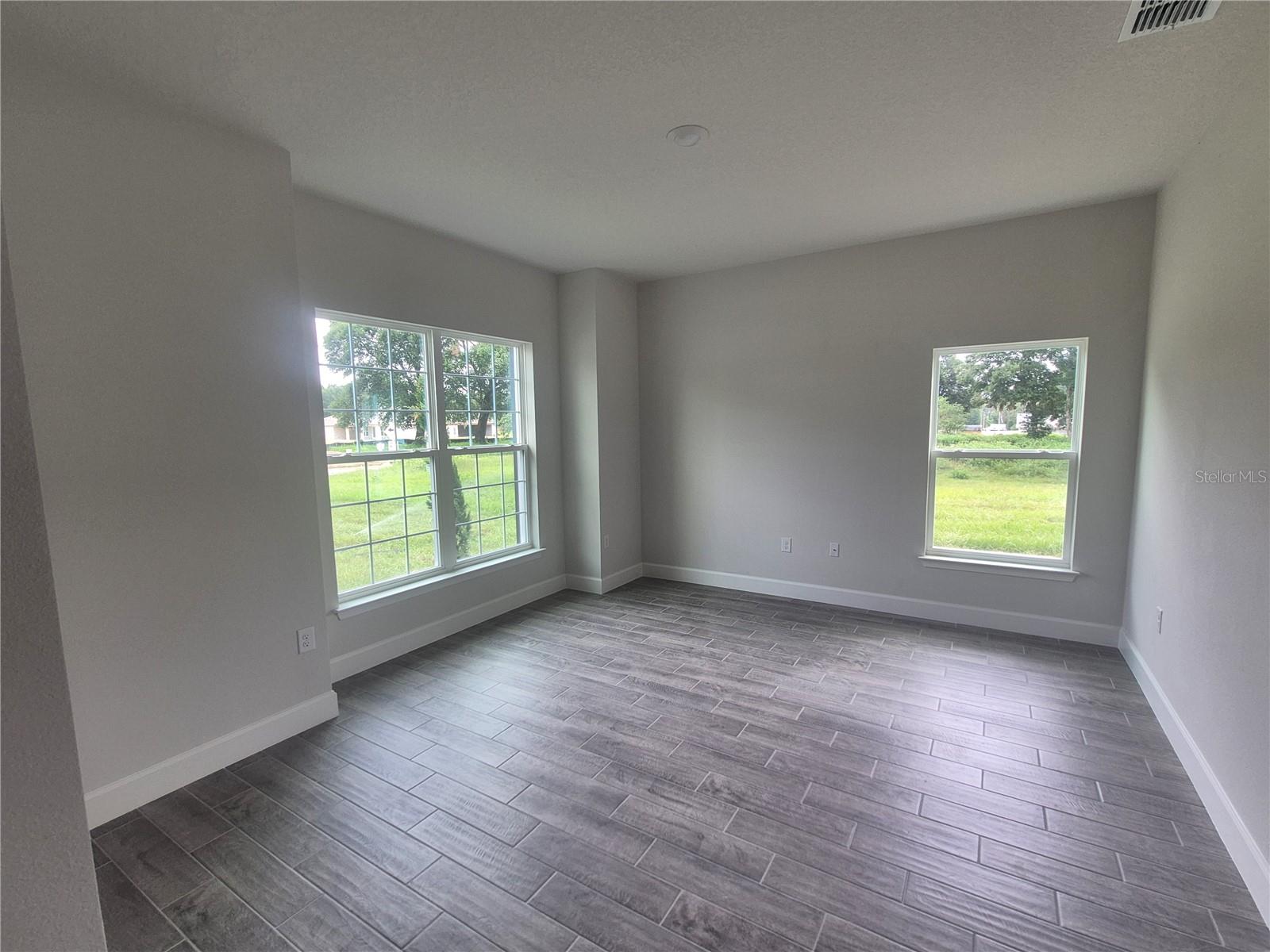 Listing photo id 8 for 36951 Hidden View