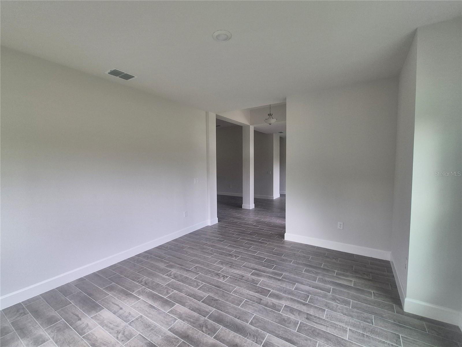 Listing photo id 13 for 36951 Hidden View