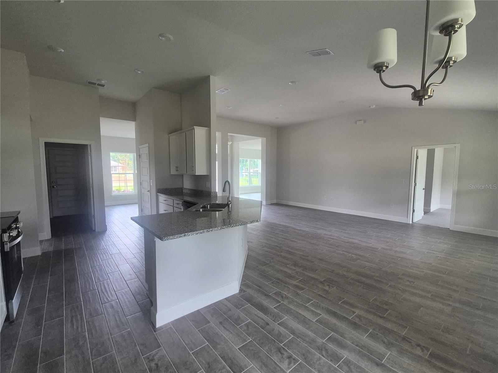 Listing photo id 17 for 36951 Hidden View