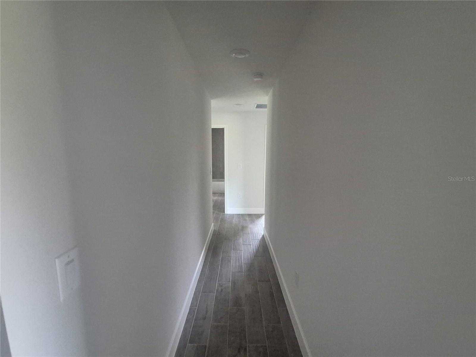 Listing photo id 24 for 36951 Hidden View