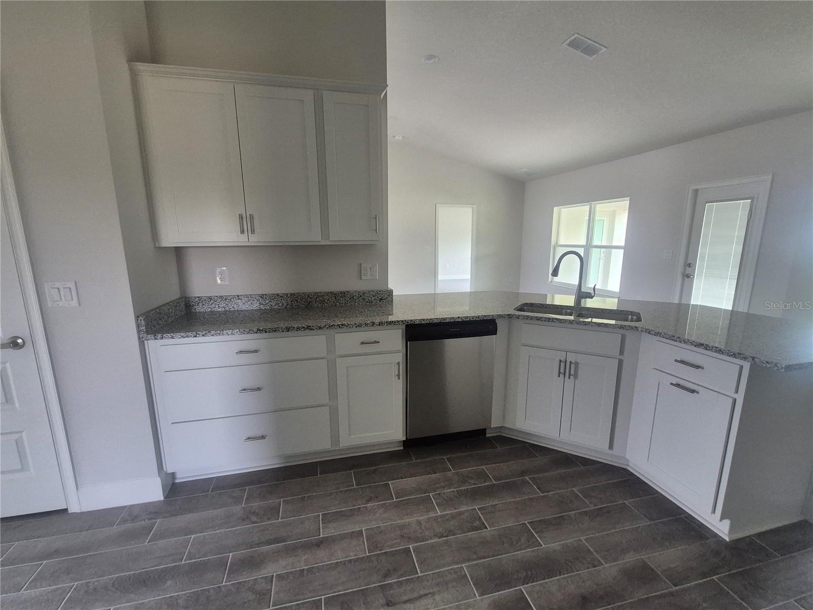 Listing photo id 27 for 36951 Hidden View