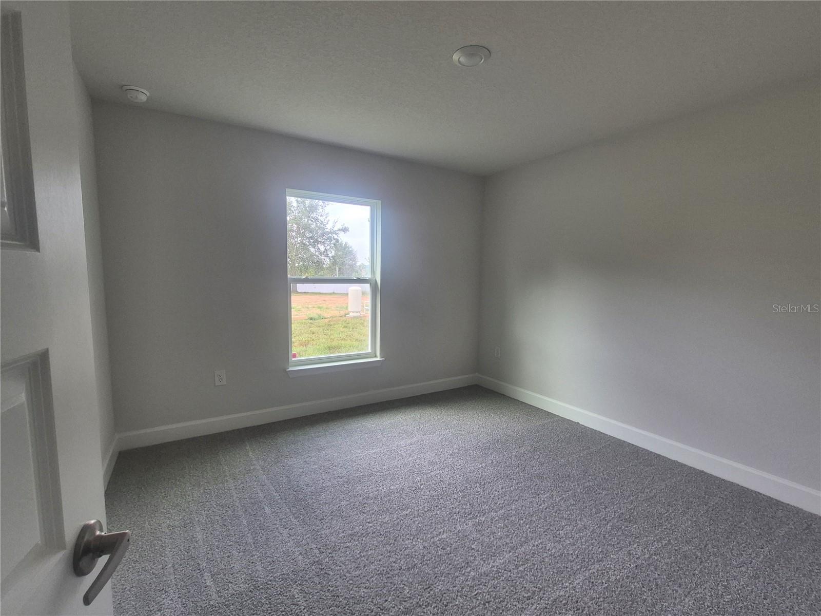 Listing photo id 34 for 36951 Hidden View