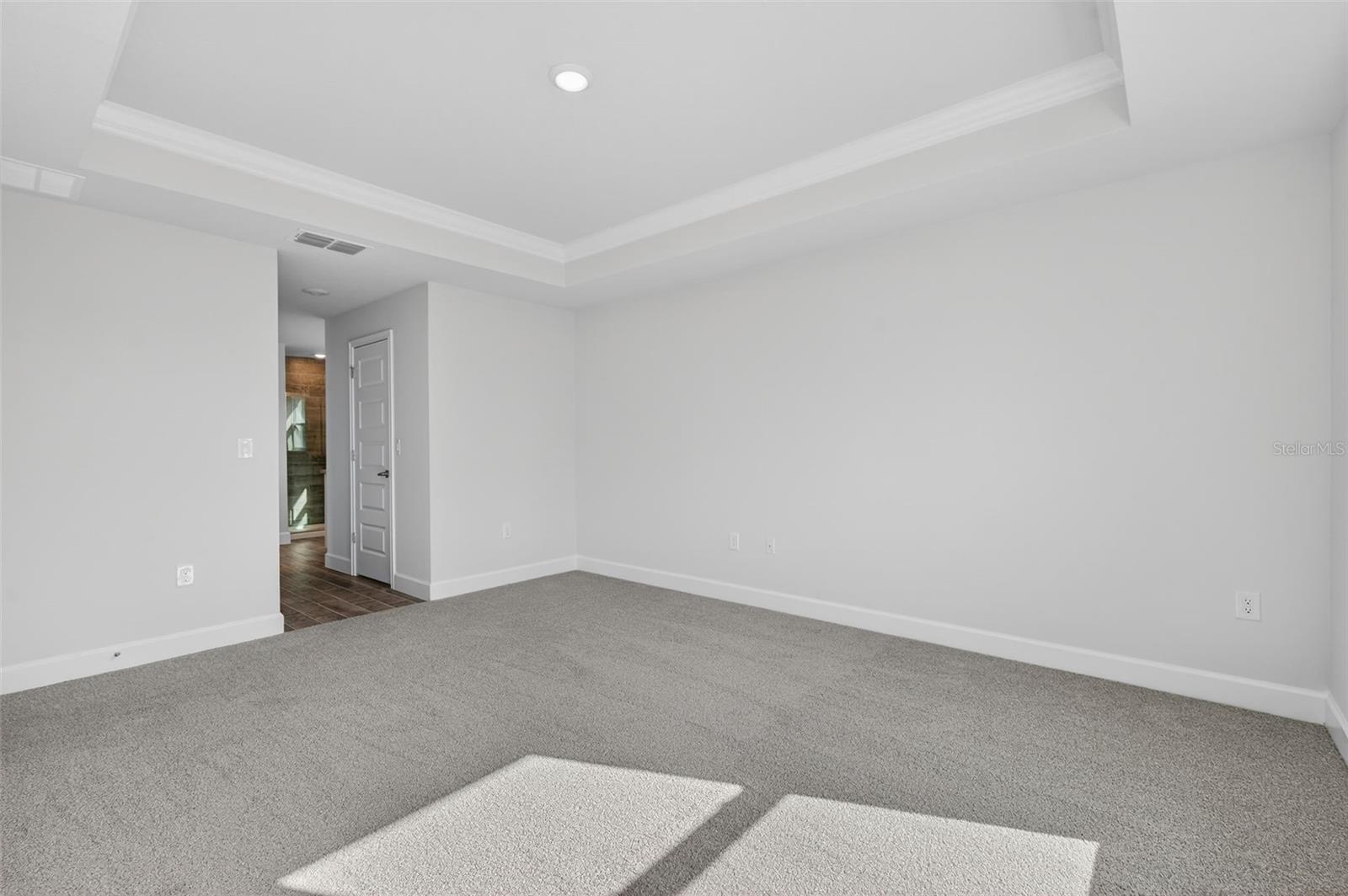 Listing photo id 51 for 36951 Hidden View