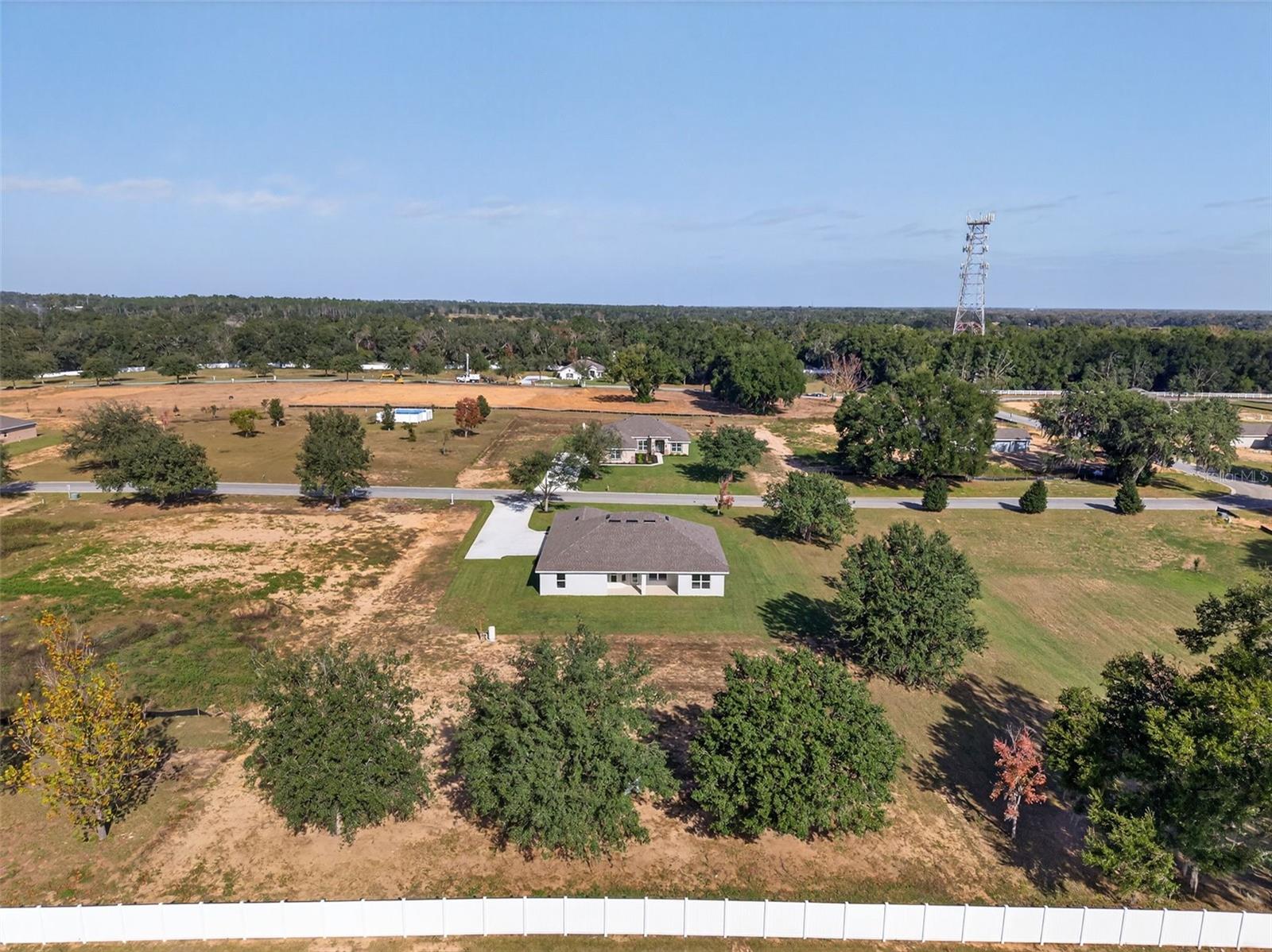 Listing photo id 76 for 36951 Hidden View