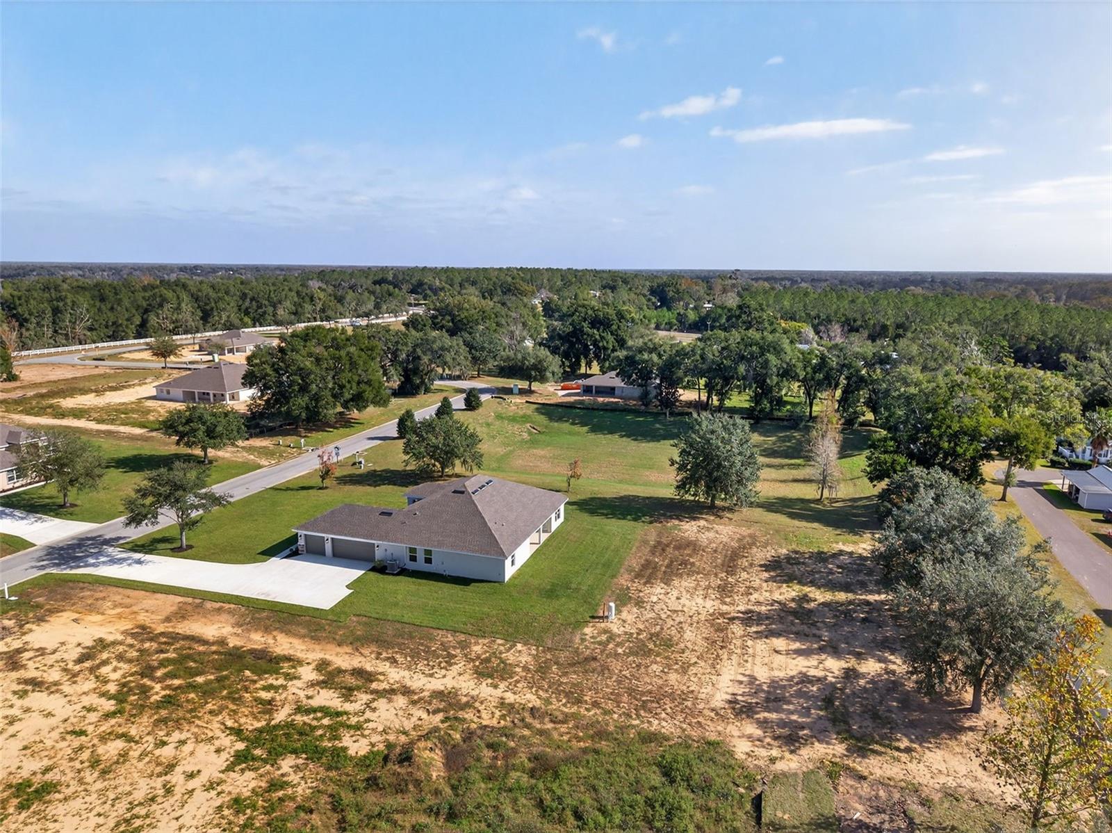 Listing photo id 77 for 36951 Hidden View