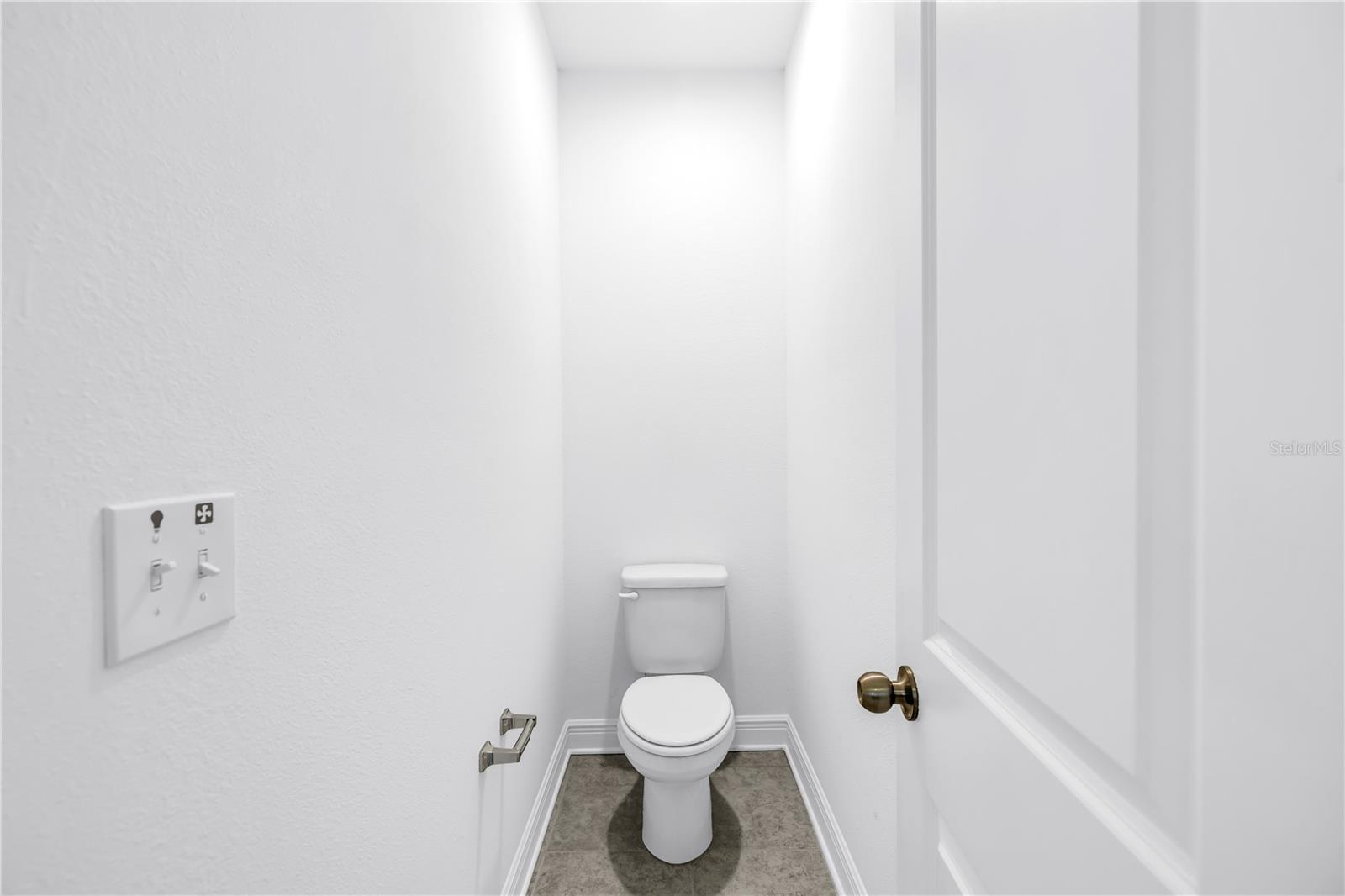 Image 20 of 66 For 3205 18th Street N