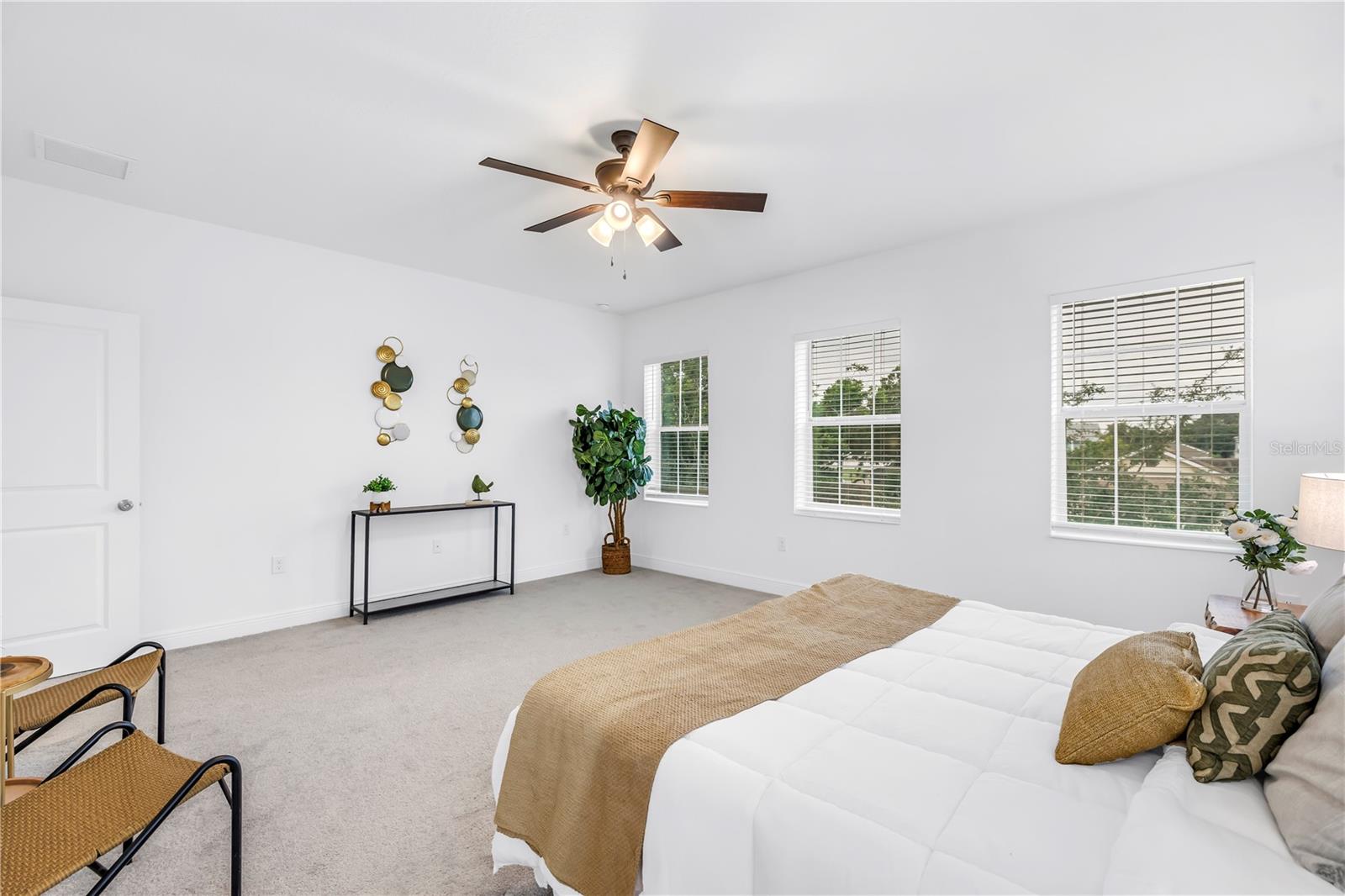Image 28 of 66 For 3205 18th Street N