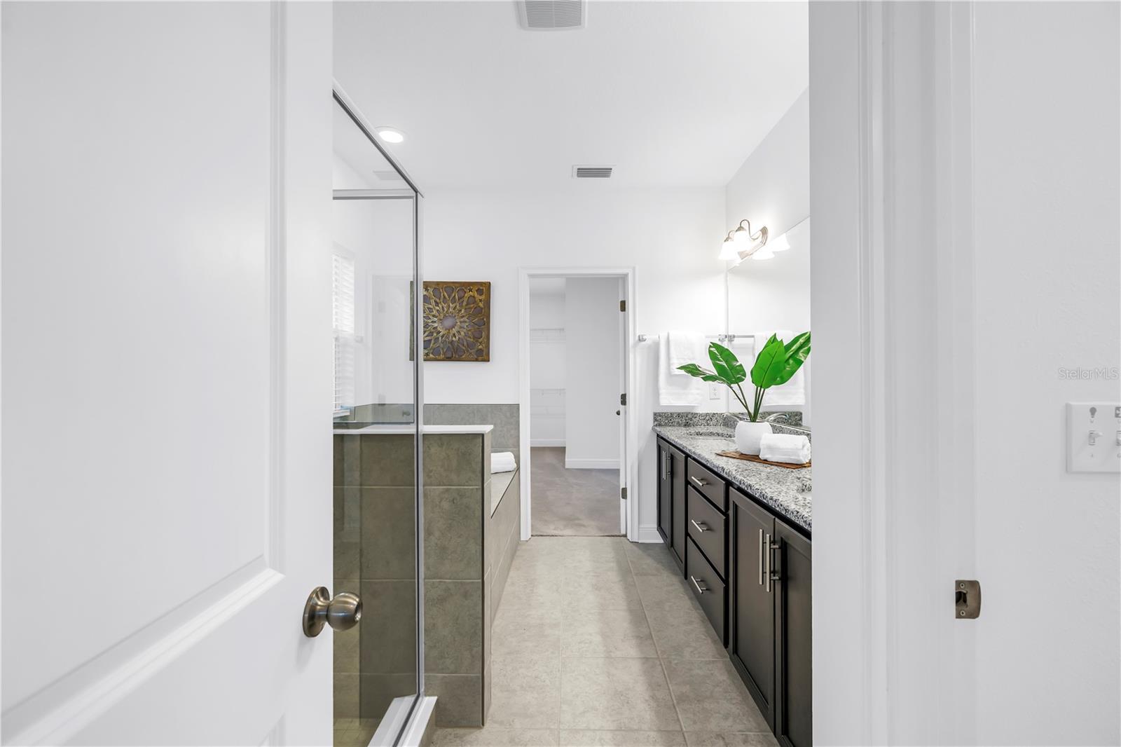 Image 34 of 66 For 3205 18th Street N