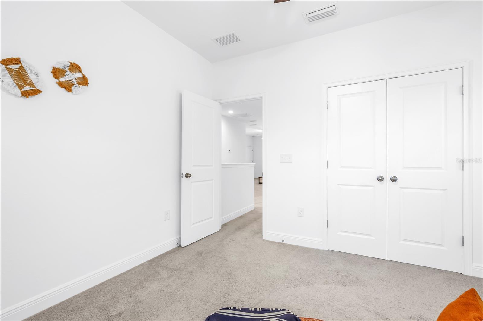 Image 42 of 66 For 3205 18th Street N