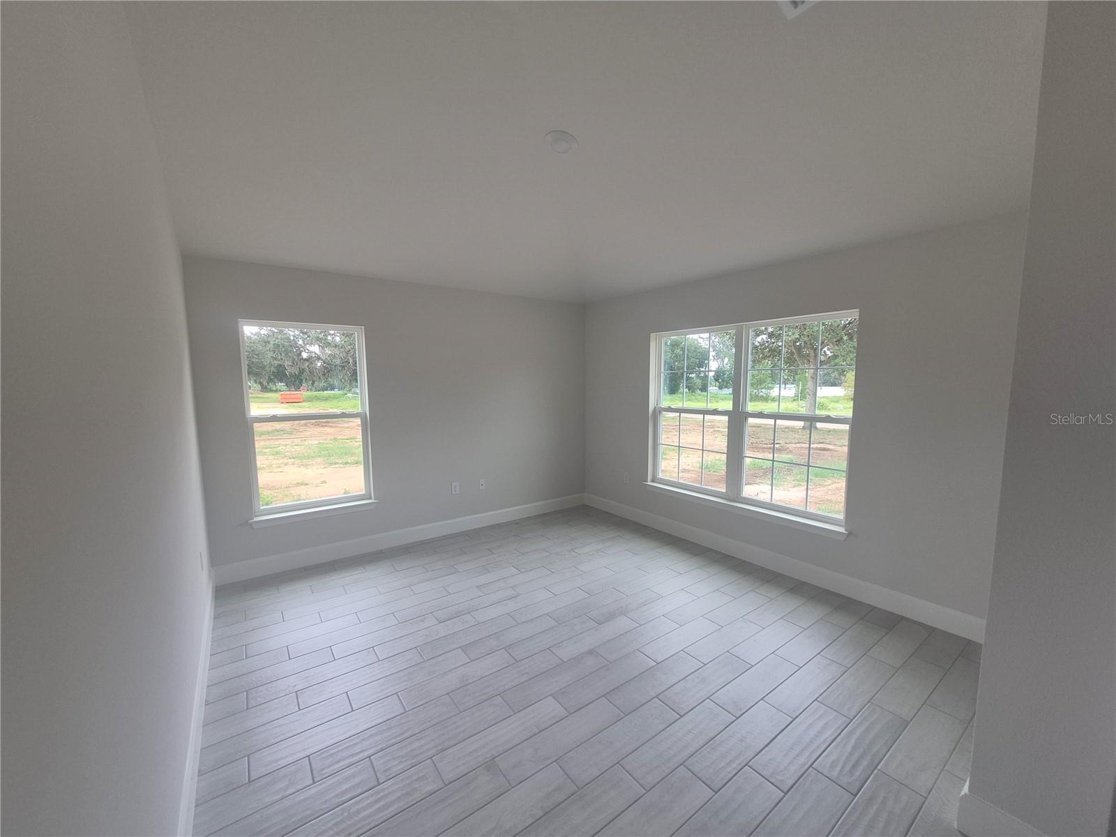 Listing photo id 12 for 36946 Hidden View