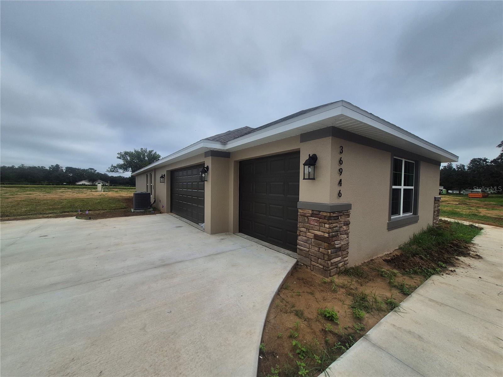 Listing photo id 25 for 36946 Hidden View