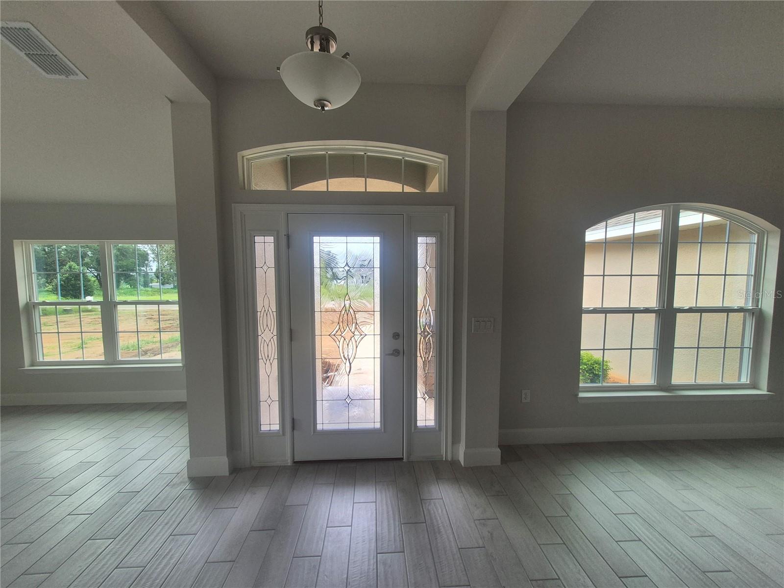 Listing photo id 5 for 36946 Hidden View