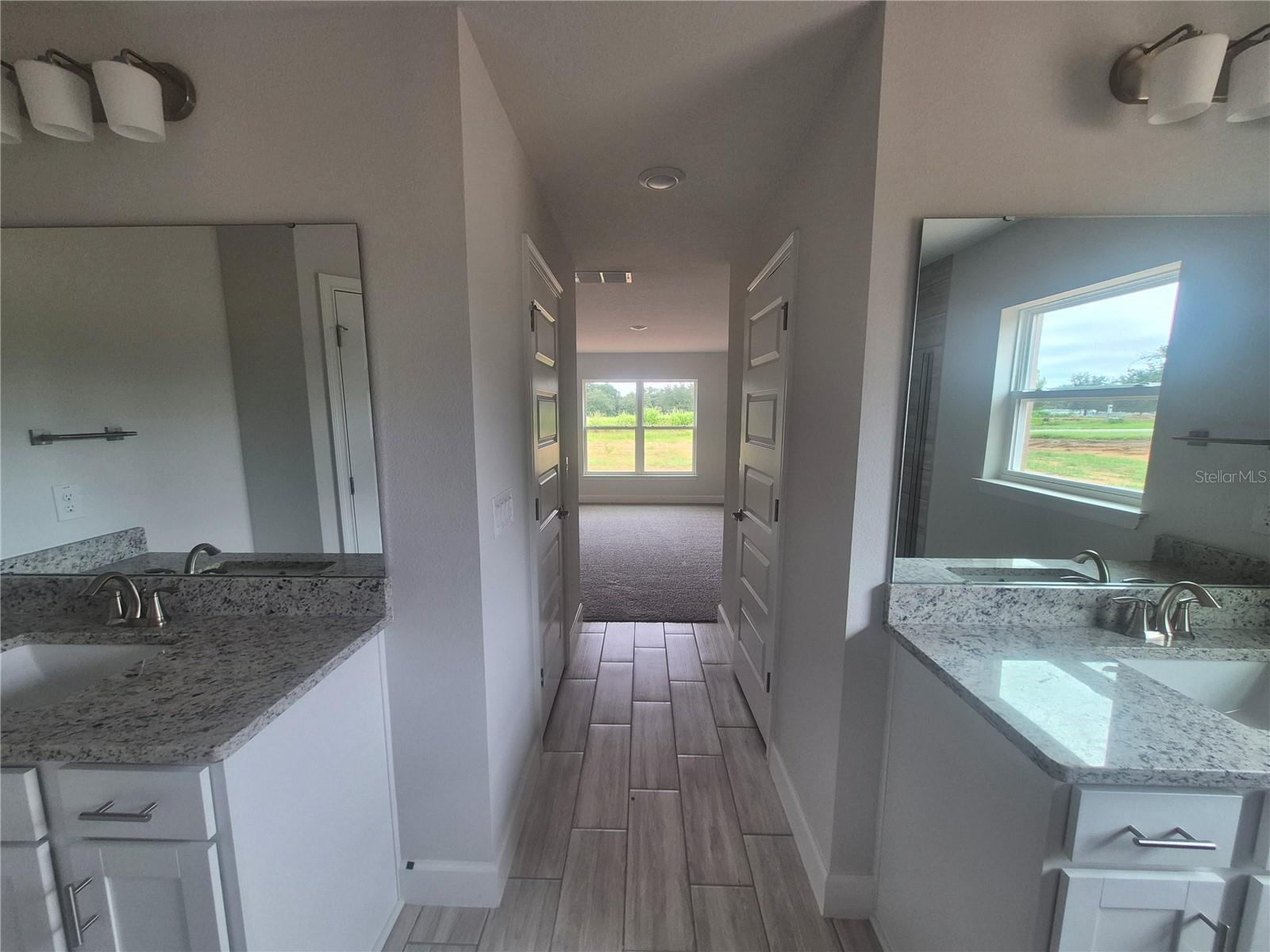 Listing photo id 17 for 37028 Hidden View