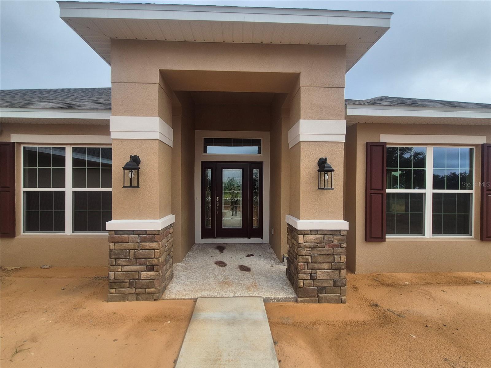 Listing photo id 0 for 37028 Hidden View