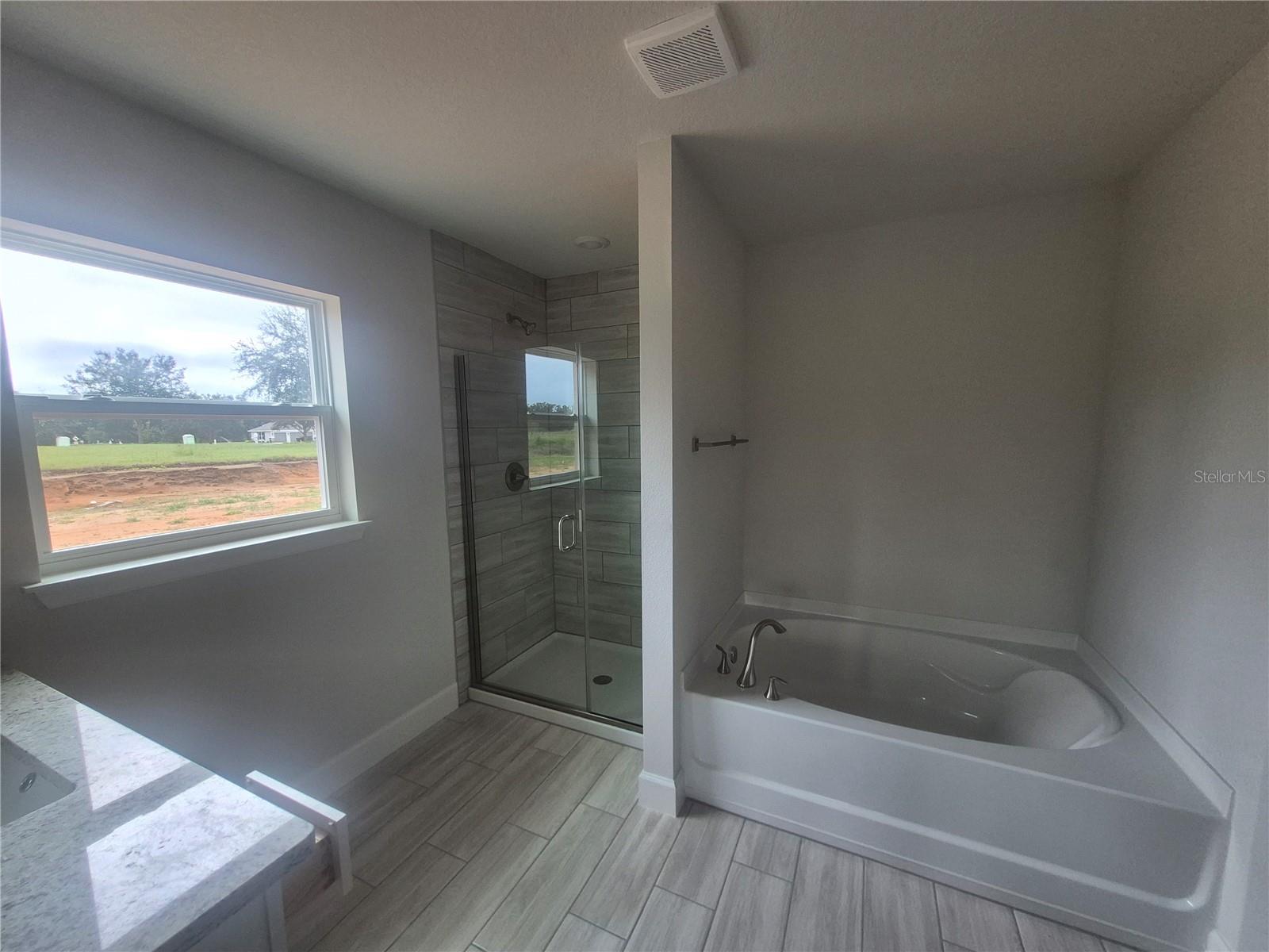 Listing photo id 18 for 37028 Hidden View
