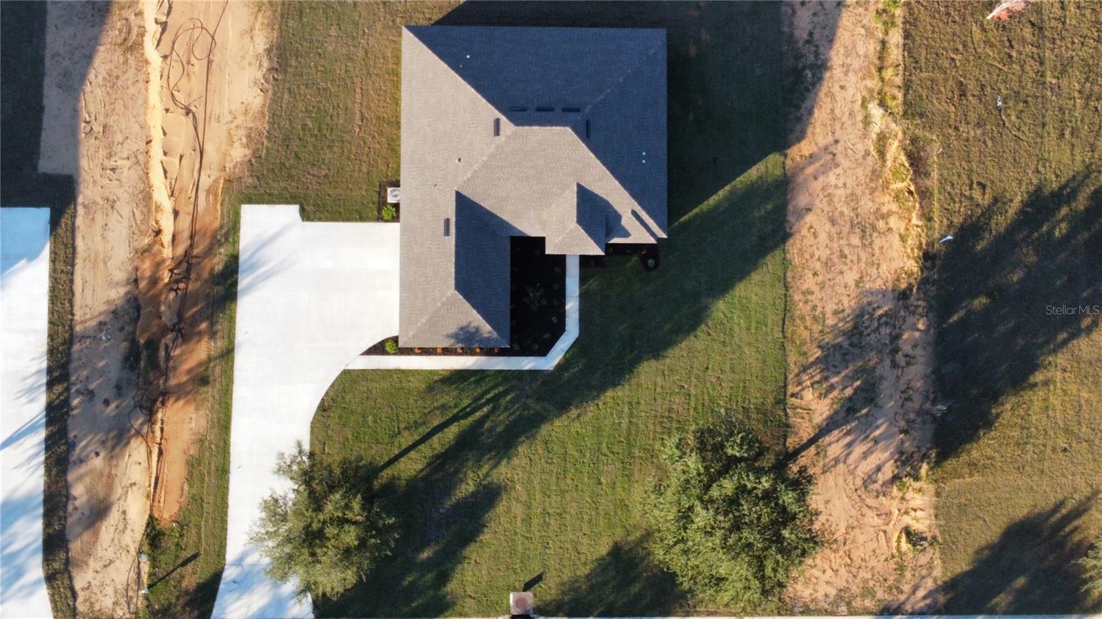 Listing photo id 28 for 37028 Hidden View