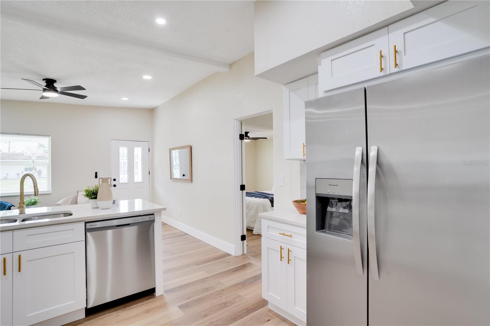 Image 10 of 34 For 7211 51st Avenue N