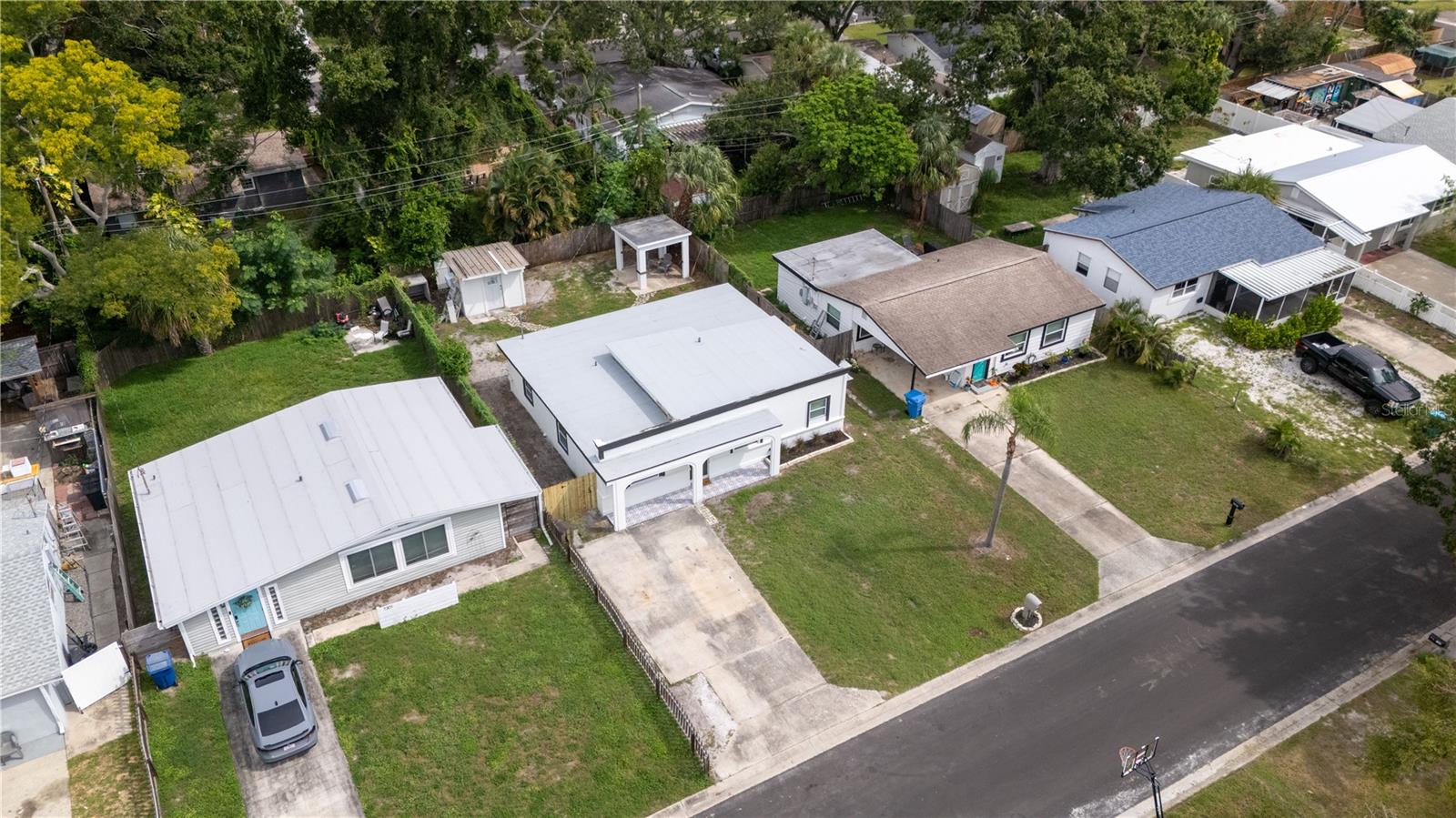 Image 29 of 34 For 7211 51st Avenue N