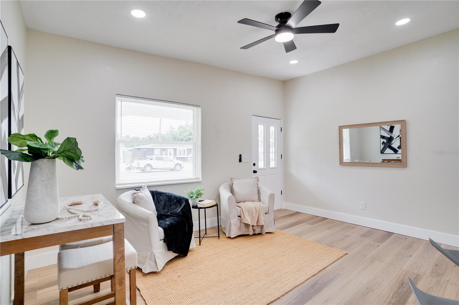 Image 5 of 34 For 7211 51st Avenue N