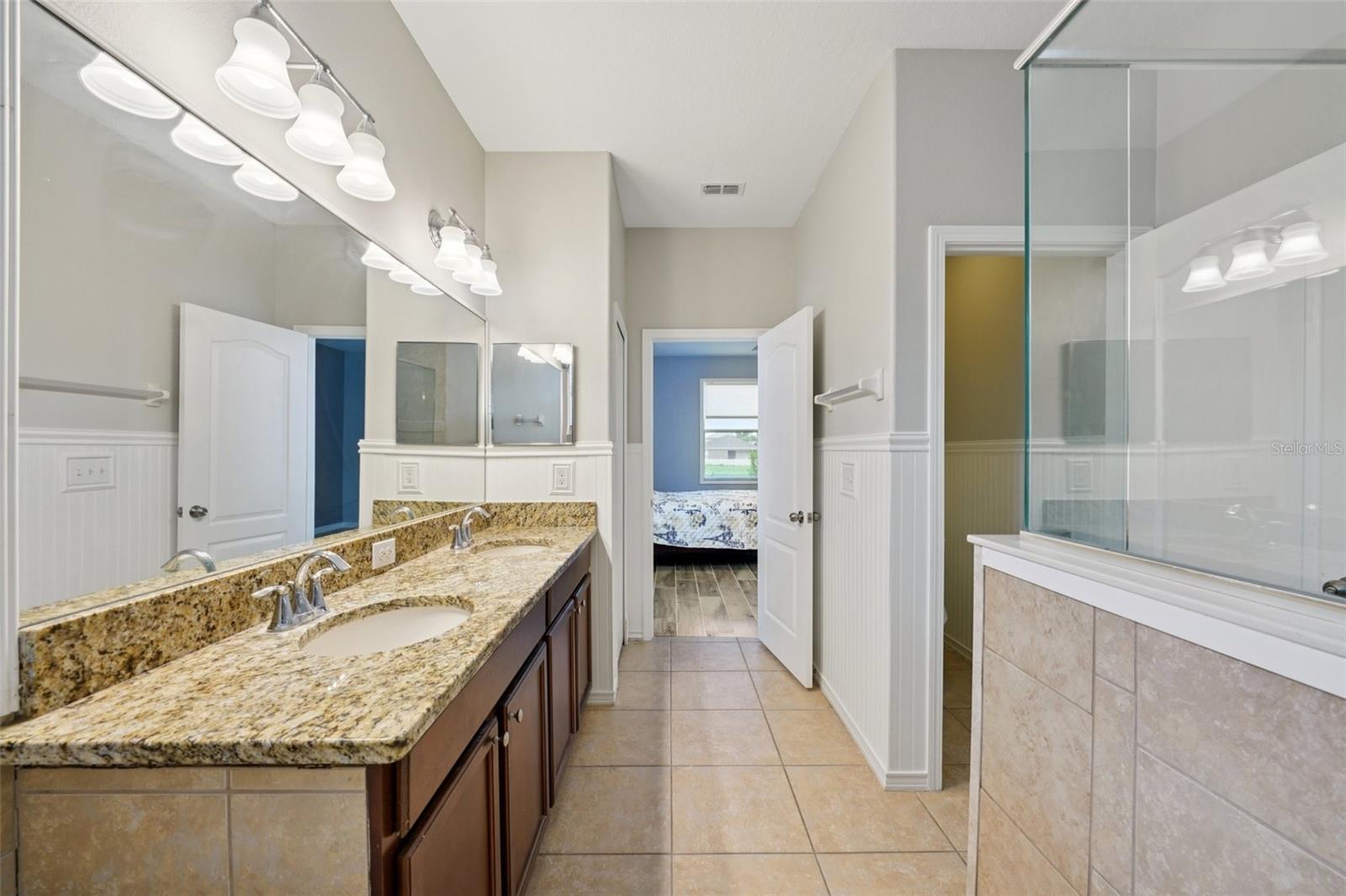 Image 15 of 36 For 1412 Oak Pond Street