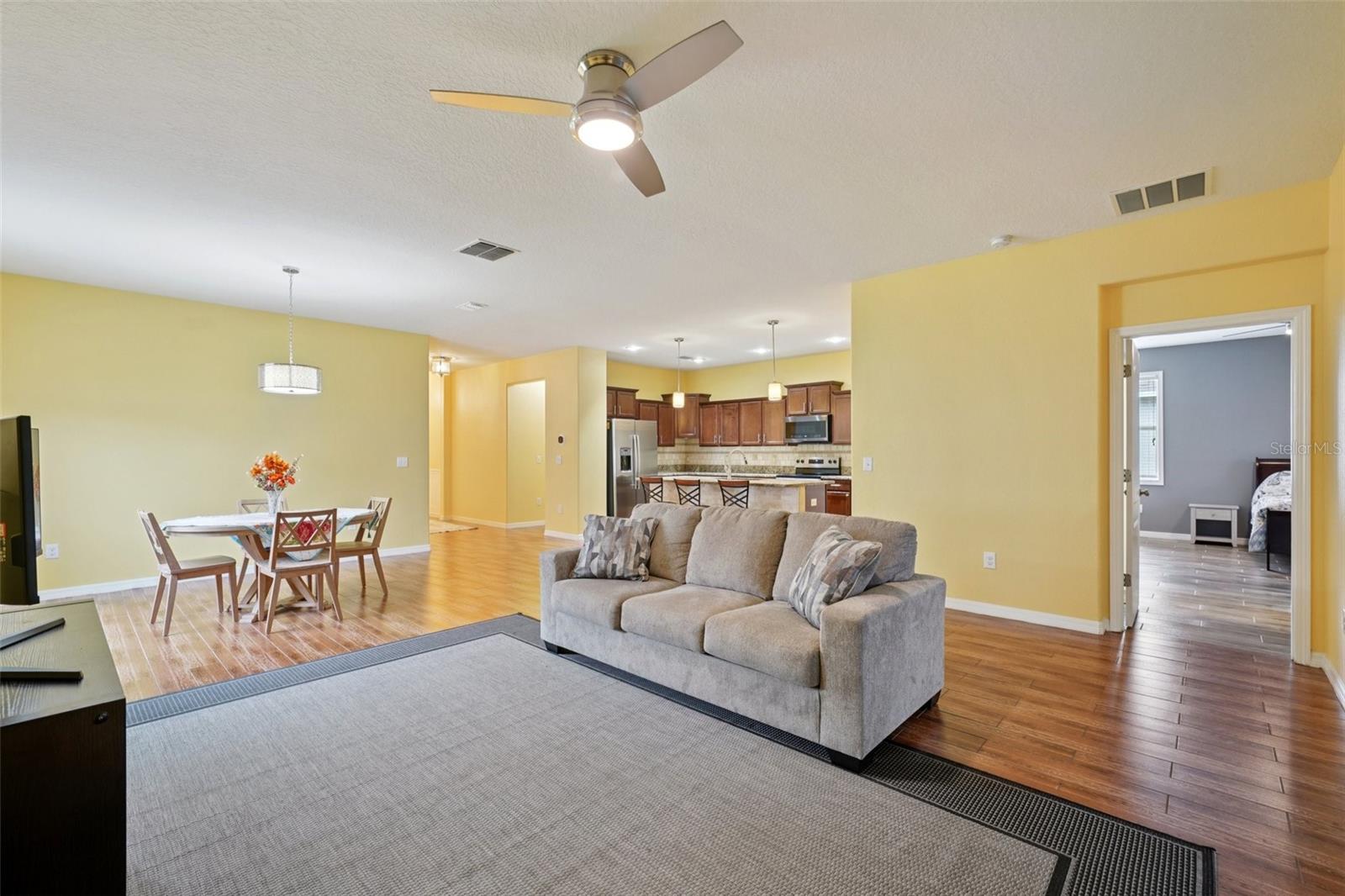 Image 4 of 36 For 1412 Oak Pond Street