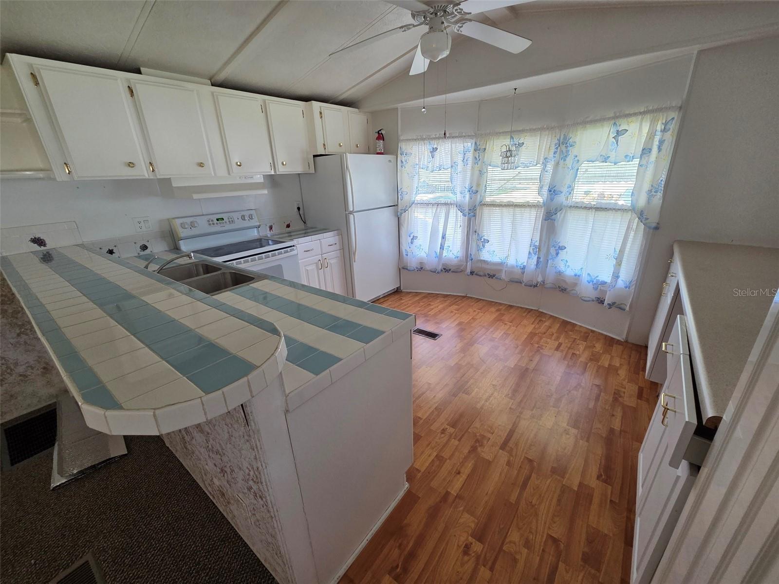 Image 11 of 20 For 39033 Flora Avenue