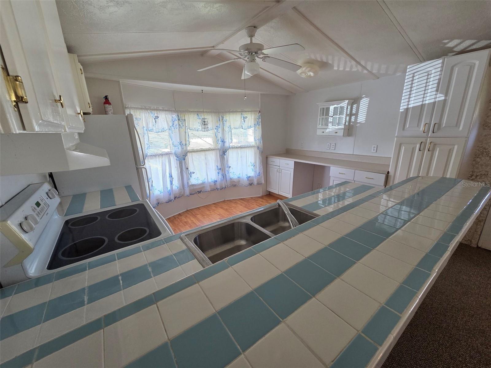 Image 12 of 20 For 39033 Flora Avenue