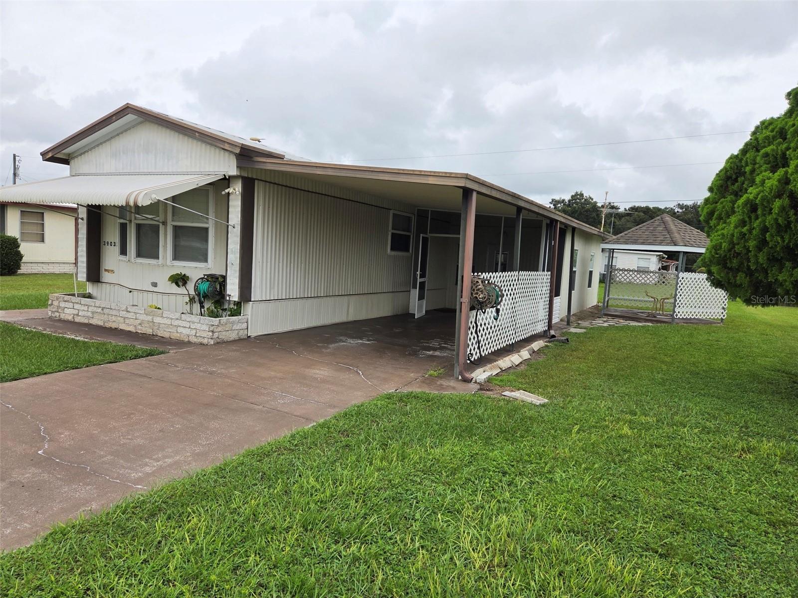 Image 2 of 20 For 39033 Flora Avenue