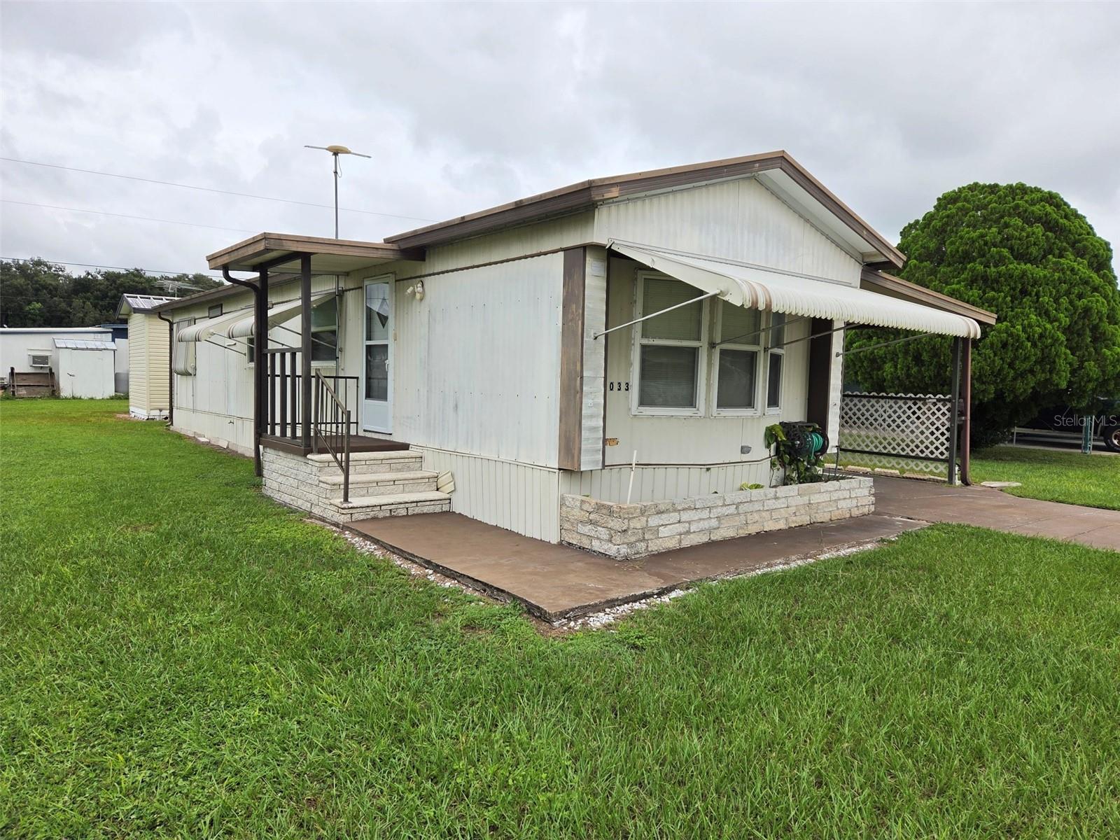 Image 3 of 20 For 39033 Flora Avenue