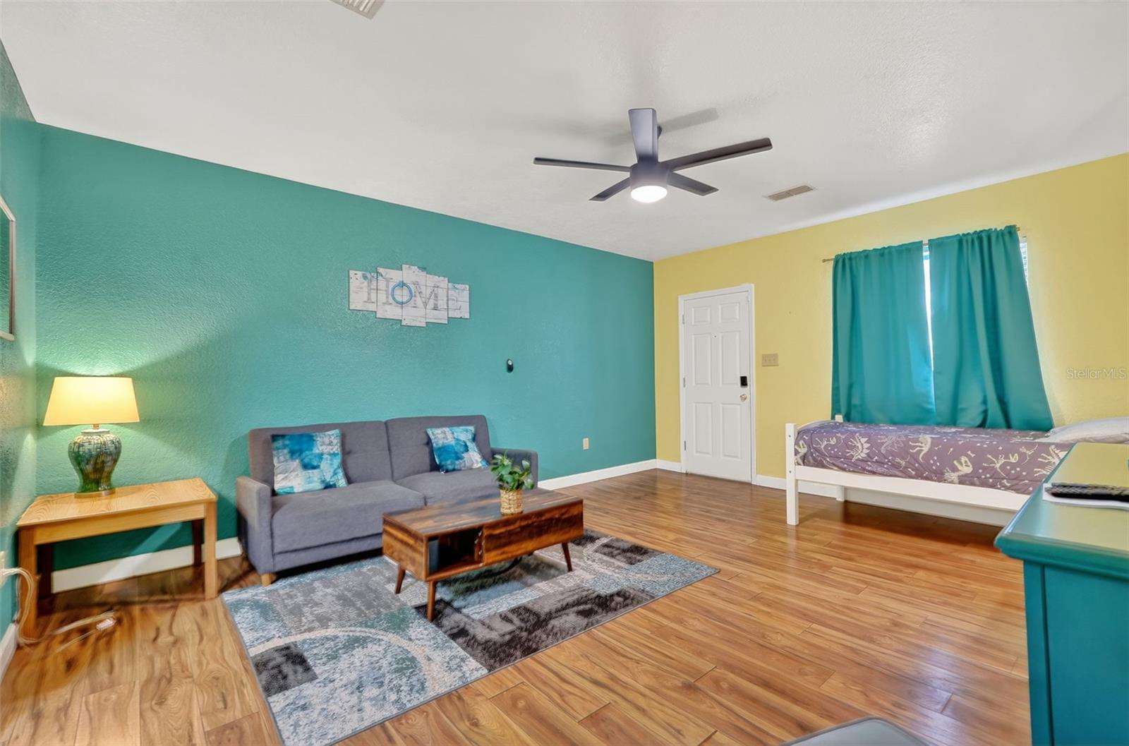 Image 11 of 59 For 3110 Philippe Parkway