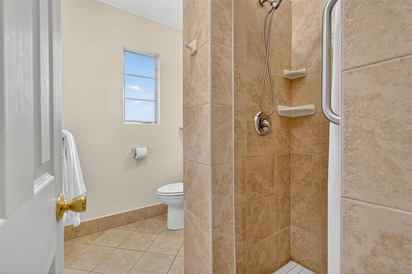 Image 36 of 59 For 3110 Philippe Parkway