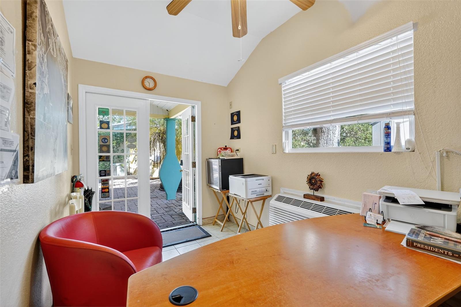 Image 8 of 59 For 3110 Philippe Parkway