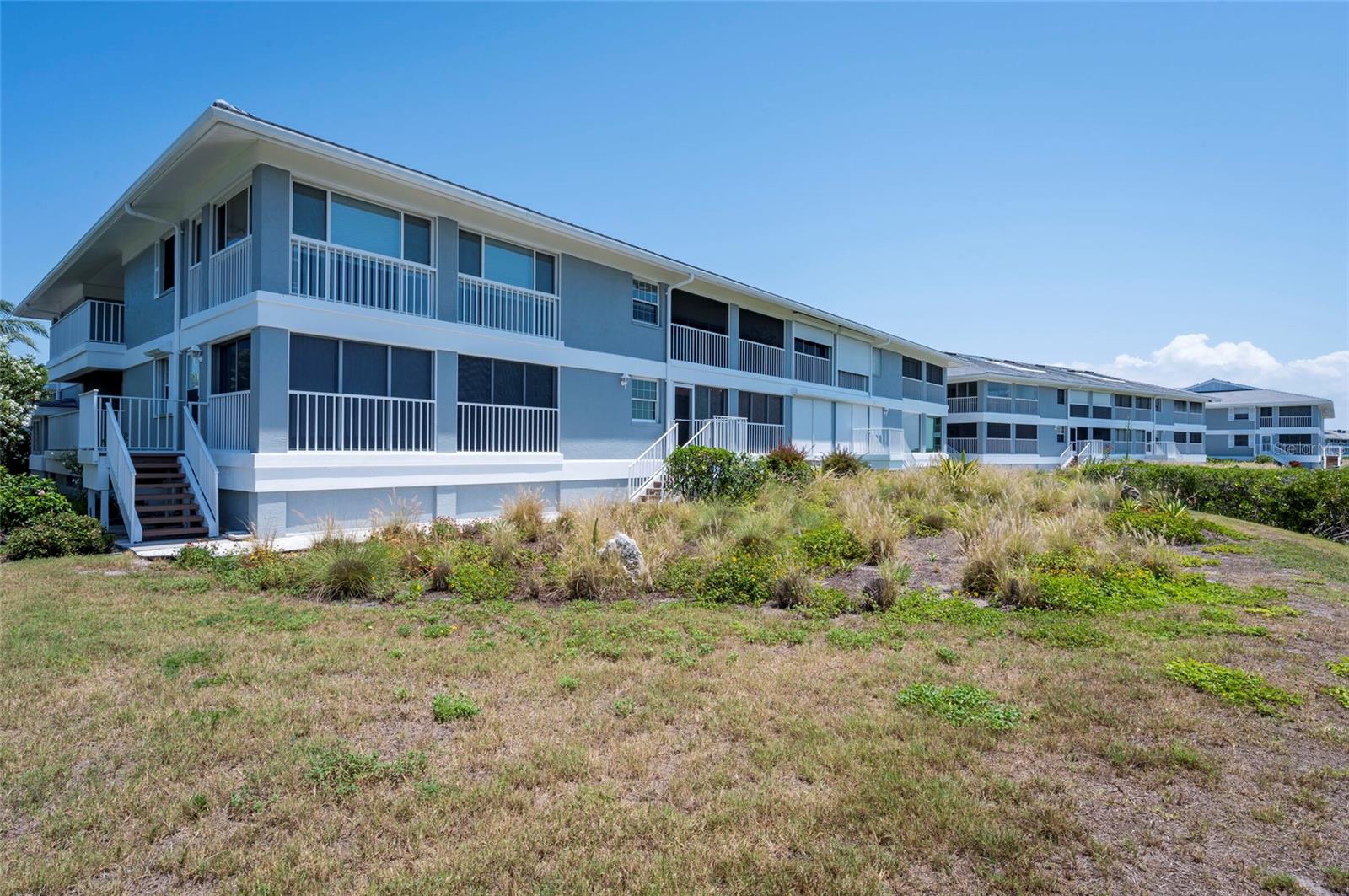 Image 37 of 53 For 1343 Perico Point Circle 117