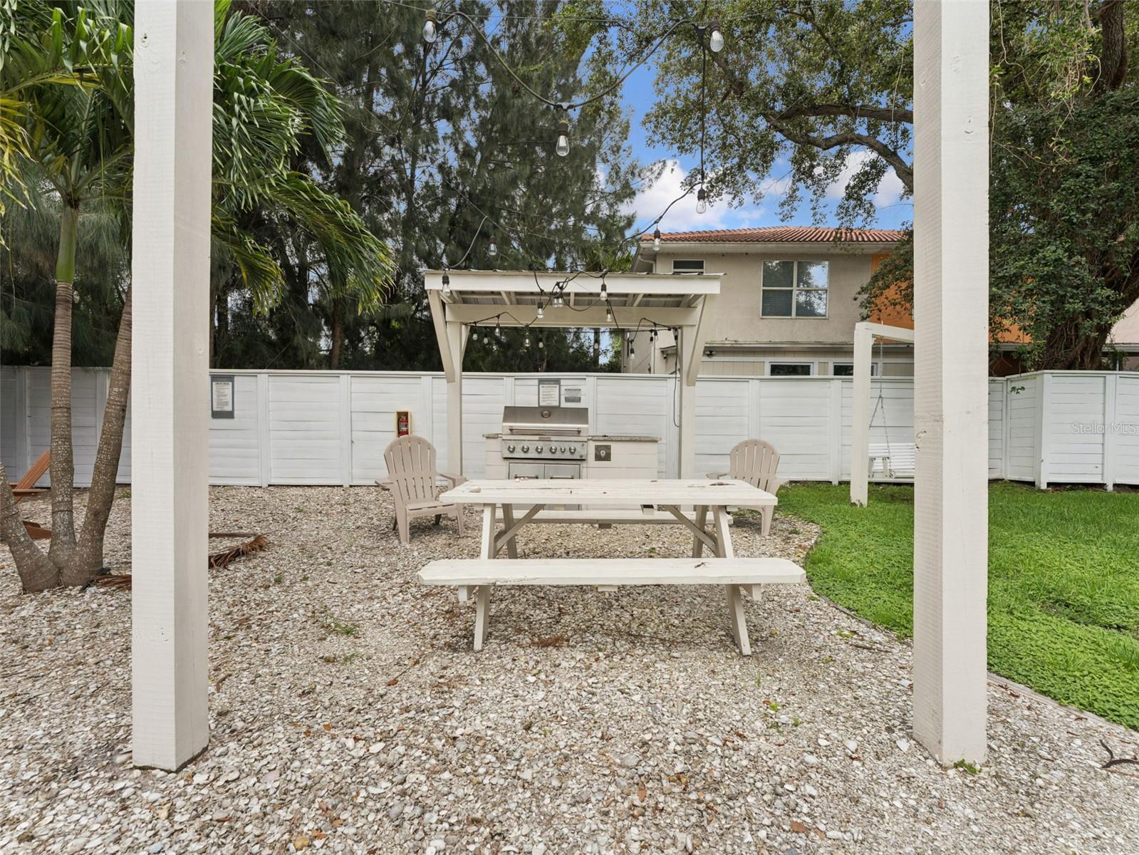 Image 22 of 33 For 3102 San Juan Street B