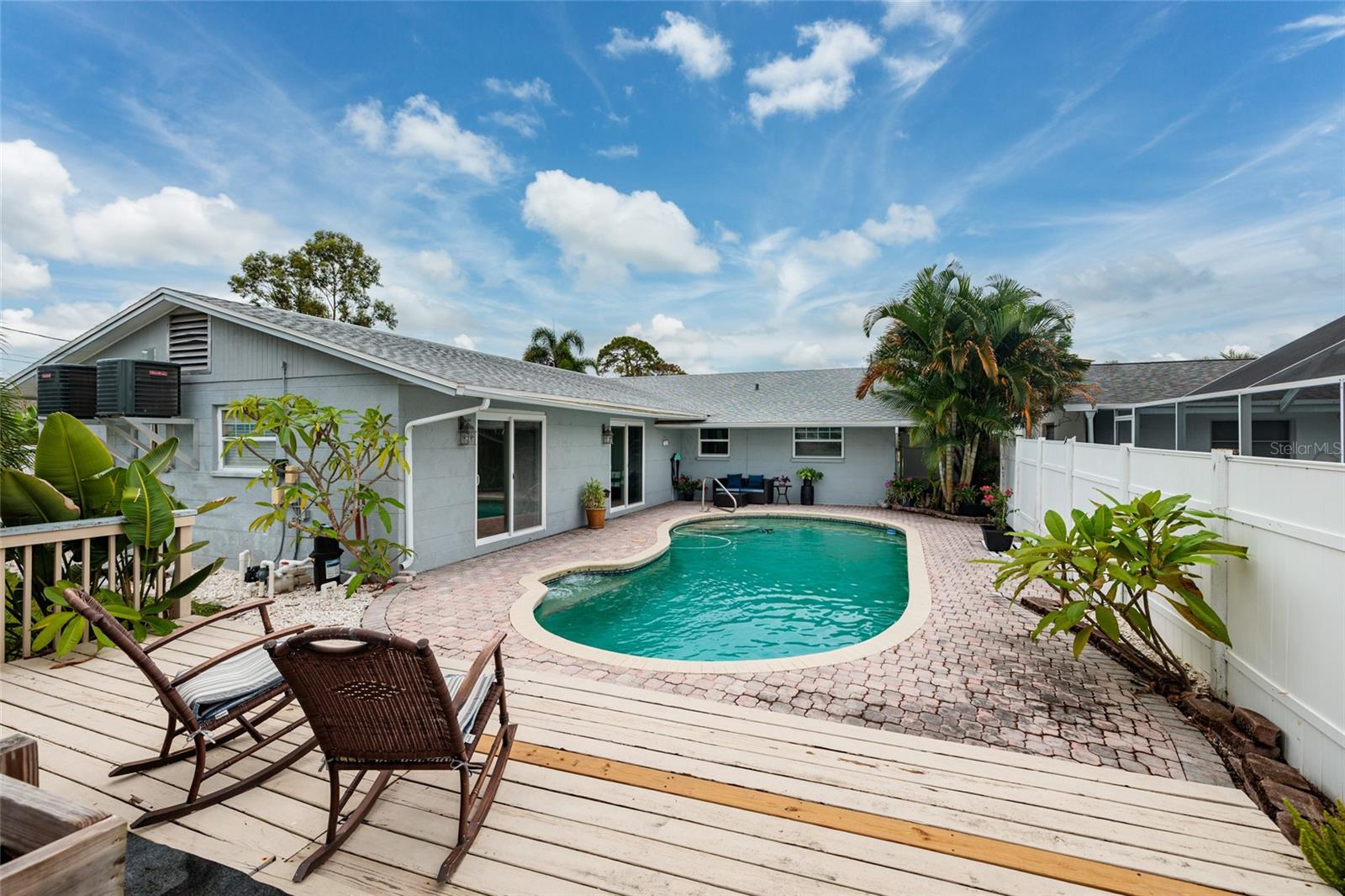 Image 16 of 28 For 150 87th Avenue N