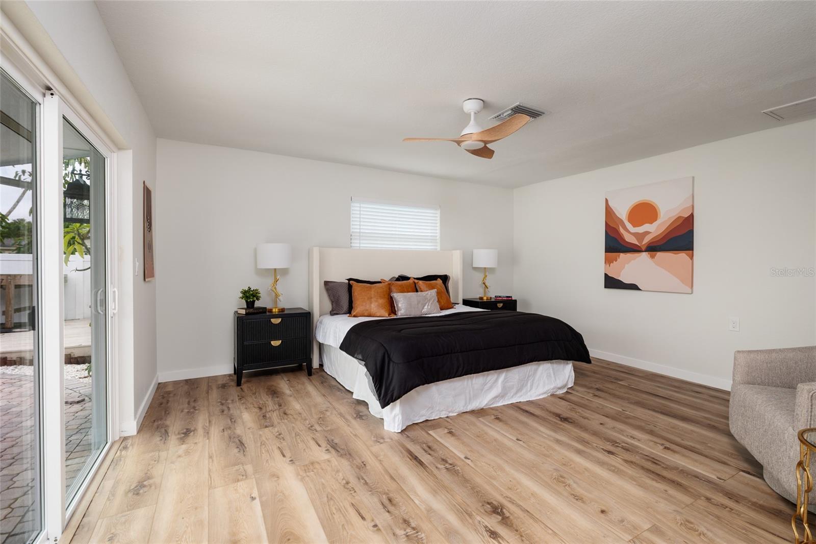 Image 18 of 28 For 150 87th Avenue N