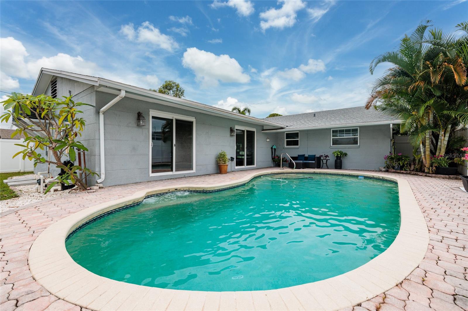 Image 4 of 28 For 150 87th Avenue N