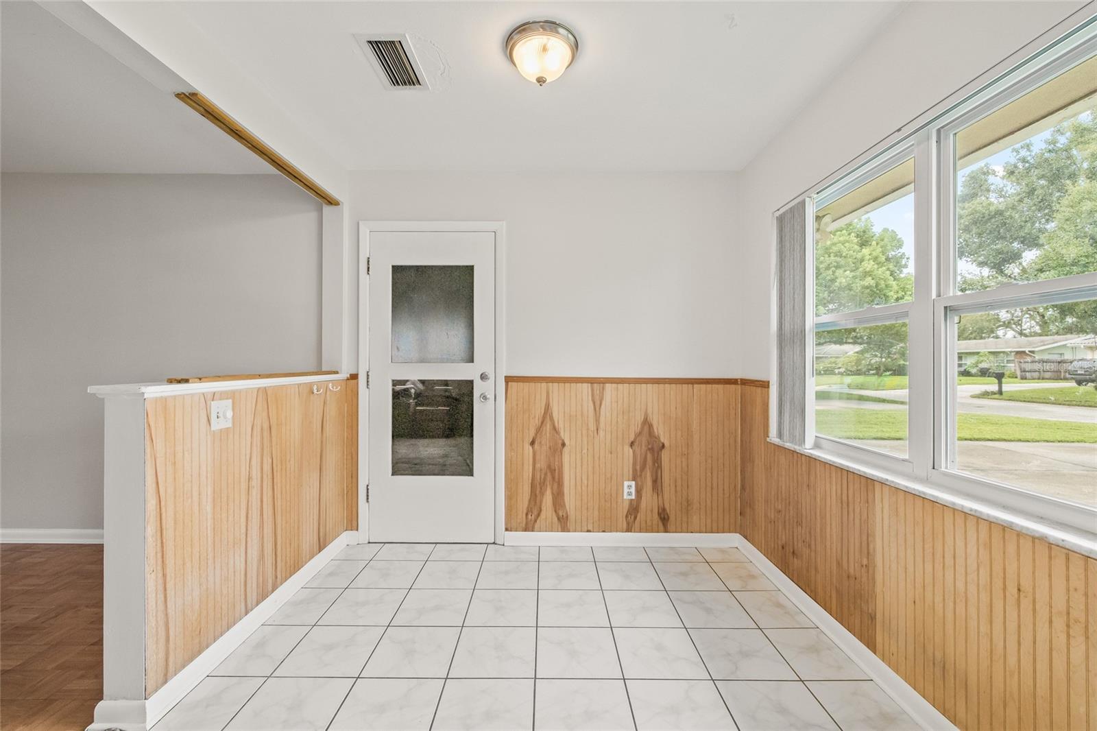 Image 11 of 31 For 1124 Sousa Drive