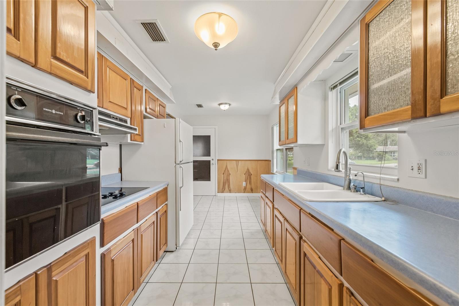 Image 12 of 31 For 1124 Sousa Drive