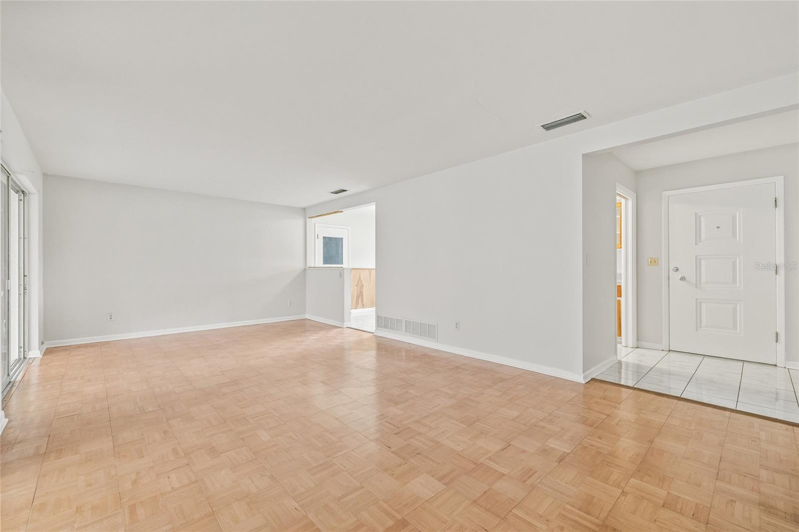 Image 15 of 31 For 1124 Sousa Drive