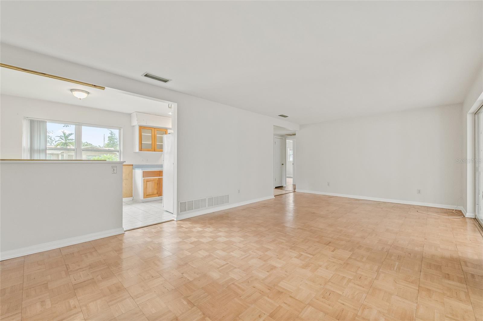 Image 16 of 31 For 1124 Sousa Drive