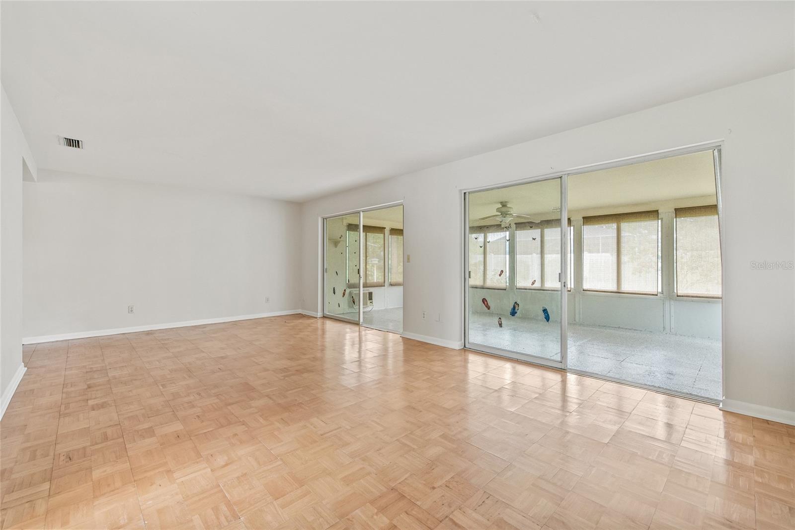 Image 17 of 31 For 1124 Sousa Drive
